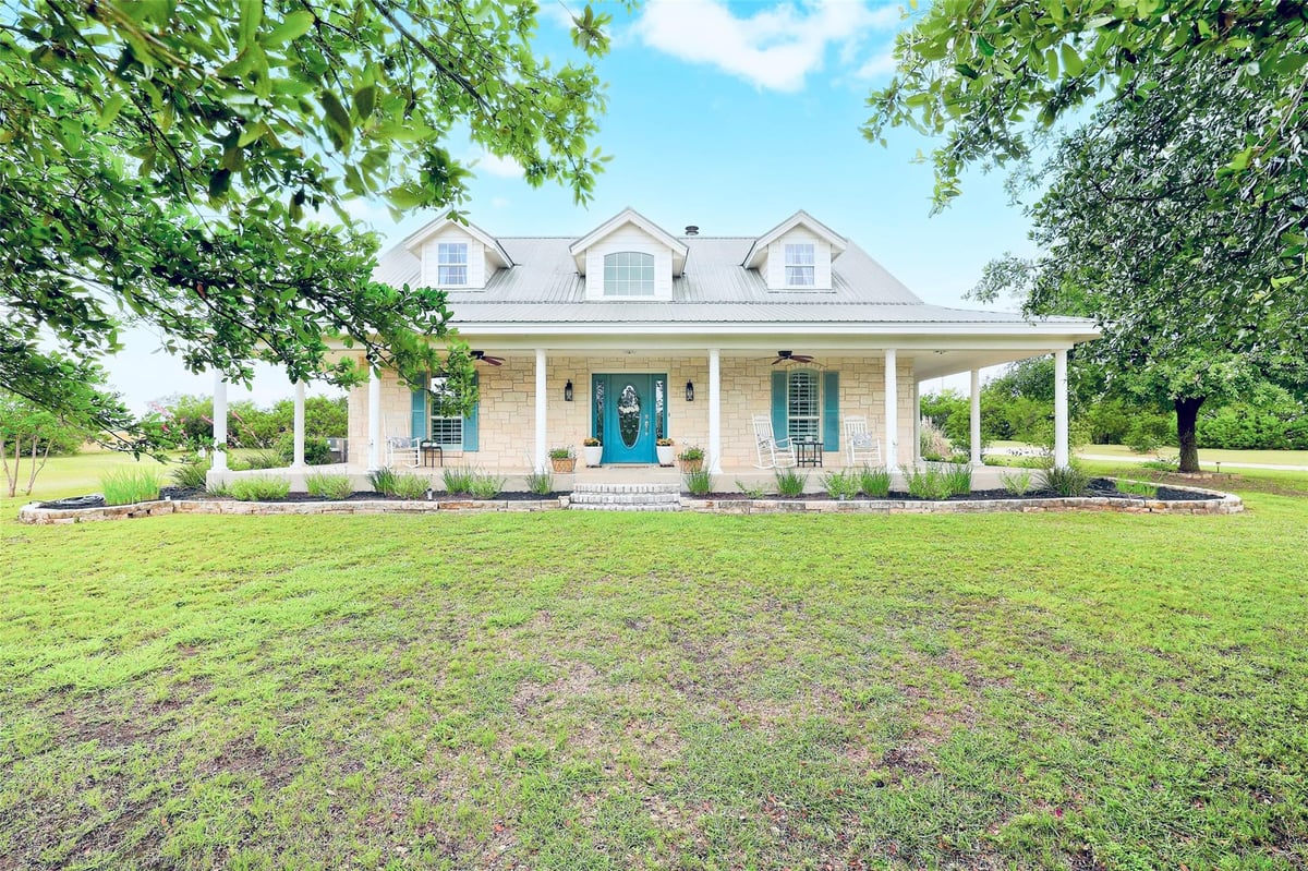 View 1505 Cr 315 in None 1505 Cr 315 - front exterior - Luxury home in None, Jarrell, TX