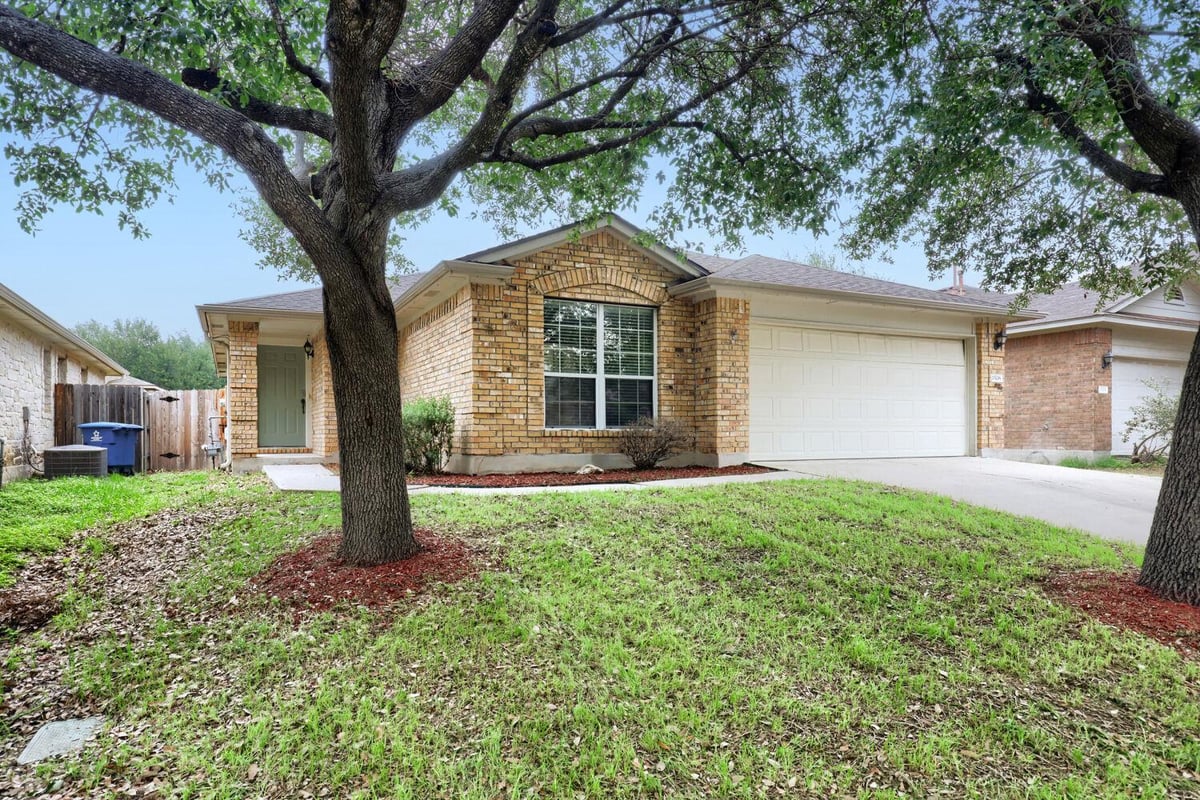 View 1506 Campanella Cv in Ryans Crossing Sec 06 1506 Campanella Cv - front exterior - Luxury home in Ryans Crossing Sec 06, Round Rock, TX