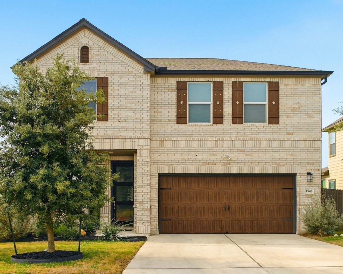 View 1506 Dragonfly Loop in Piney Creek Bend, Sec One 1506 Dragonfly Loop - front exterior - Luxury home in Piney Creek Bend, Sec One, Bastrop, TX
