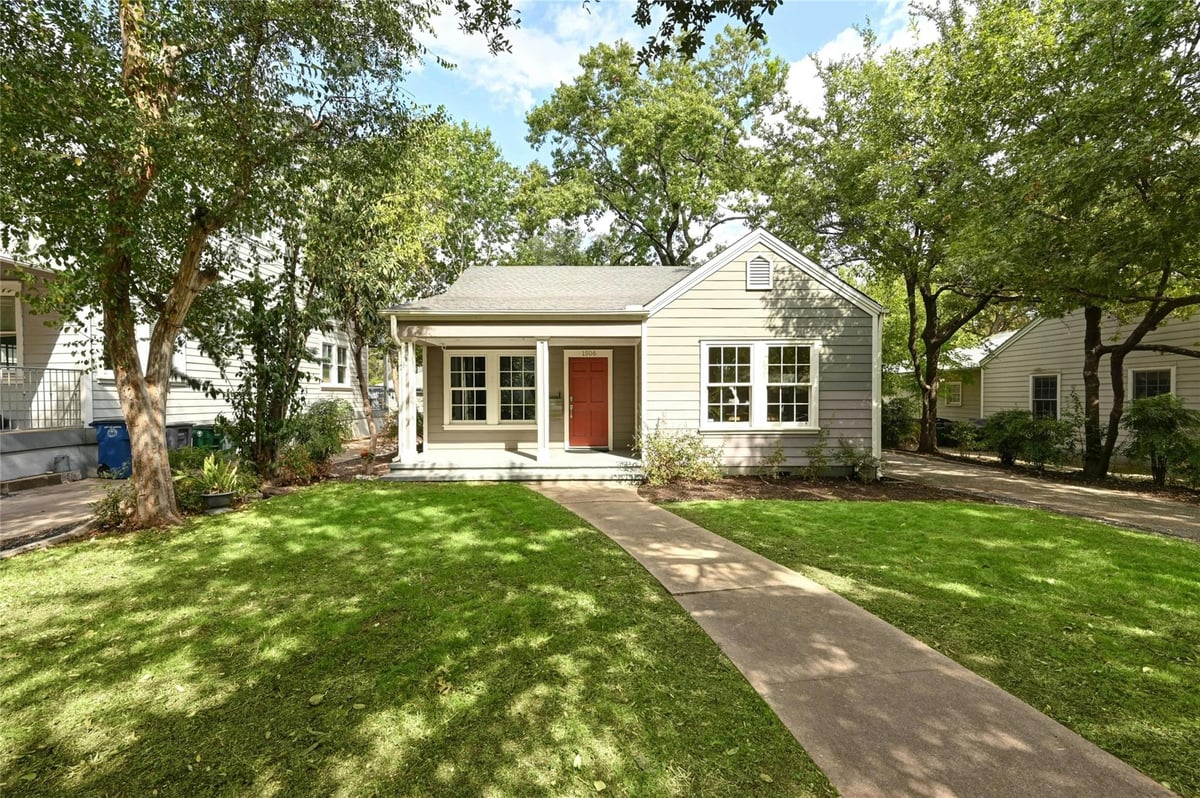 View 1506 W 30th ST in Bryker Woods 1506 W 30th ST - front exterior - Luxury home in Bryker Woods, Austin, TX