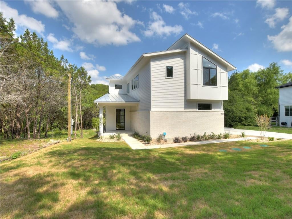 View 1507 Canyon Edge DR in Austin Lake Hills Sec 02 1507 Canyon Edge DR - property photo 1 - Luxury home in Austin Lake Hills Sec 02, Austin, TX