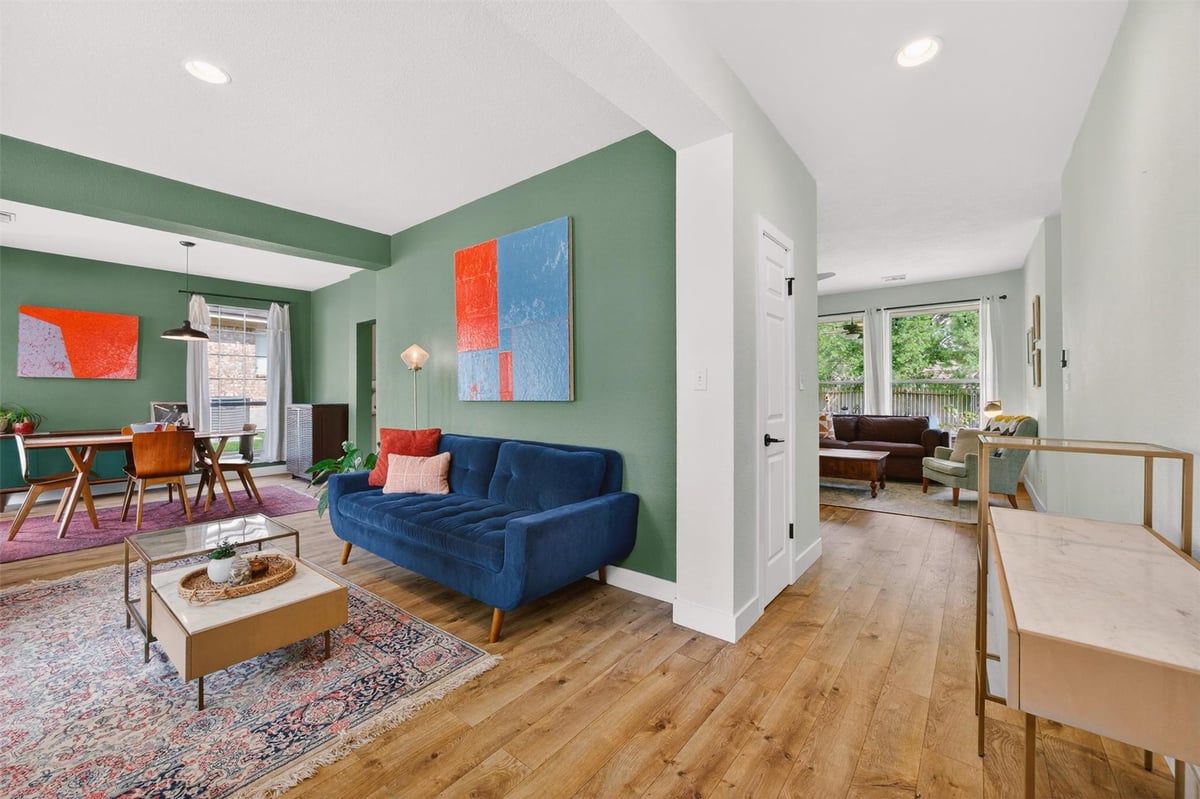 Living area at 1508 Deer Ledge Trl - 4 bed 3 bath home