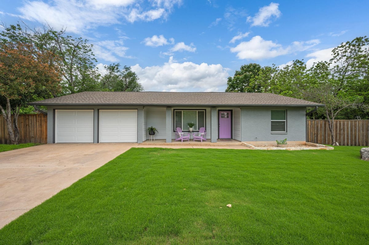 Primary bedroom at 1509 Shenandoah Dr - 3 bed 2 bath home