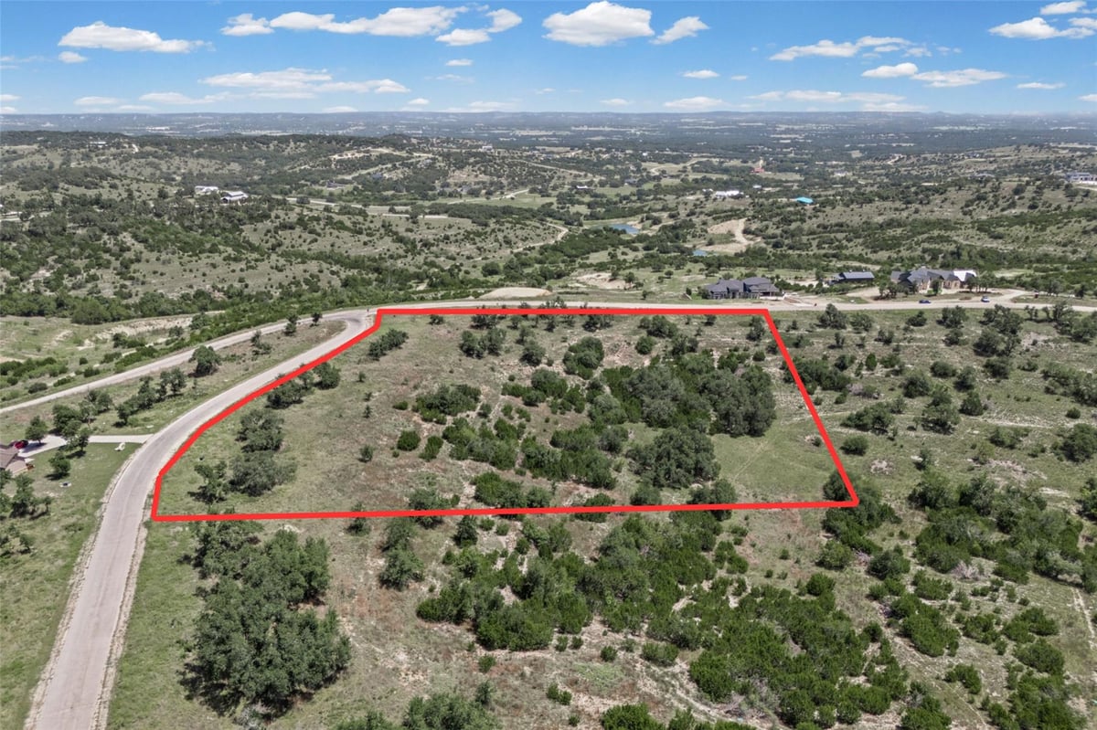 View 151 Falling Oak DR in Majestic Hills Ranch 151 Falling Oak DR - property photo 1 - Luxury lot in Majestic Hills Ranch, Blanco, TX