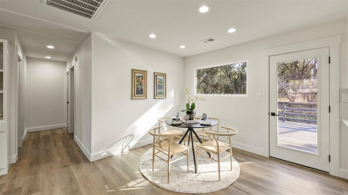 Living area at 151 Star Thistle Trl - 2 bed 2 bath home