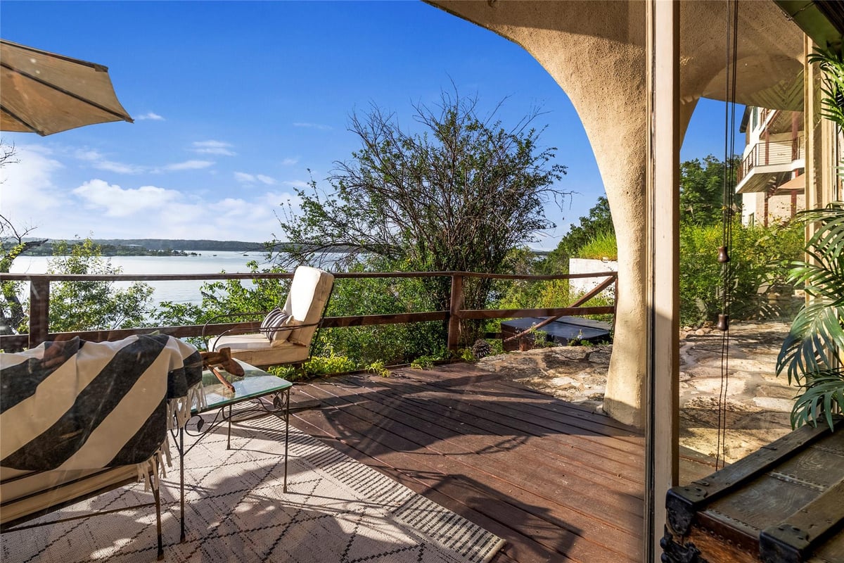 View 1510 Buffalo Gap RD in Buffalo Gap 1510 Buffalo Gap RD - property photo 1 - Luxury home in Buffalo Gap, Austin, TX