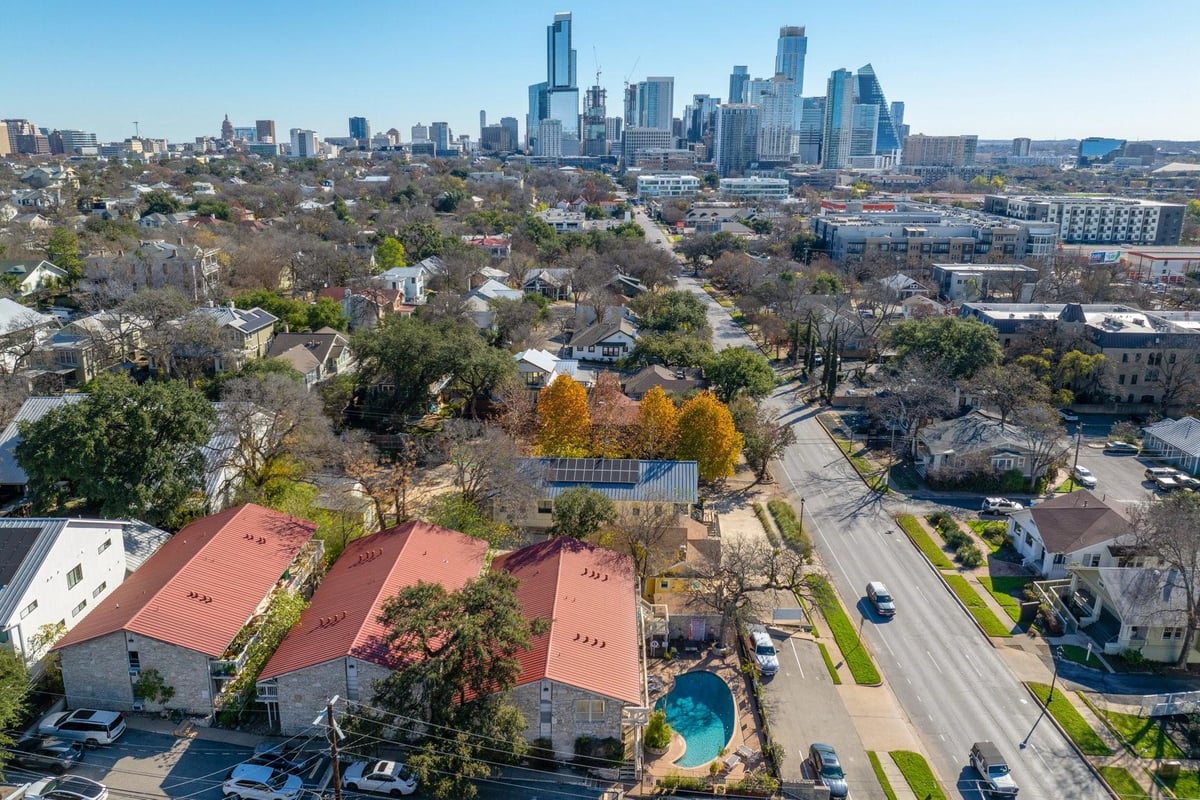 View 1510 W 6th ST Unit #106 in 1510 West 6th Street Condo 1510 W 6th ST Unit #106 - front exterior - Luxury home in 1510 West 6th Street Condo, Austin, TX