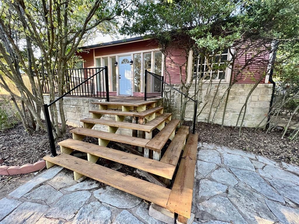 View 15106 Mettle DR in Travis Oak Trails 15106 Mettle DR - property photo 1 - Luxury home in Travis Oak Trails, Austin, TX