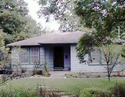 View 1511 OXFORD Ave in BARTON HEIGHTS B 1511 OXFORD Ave - property photo 1 - Luxury home in BARTON HEIGHTS B, Austin, TX
