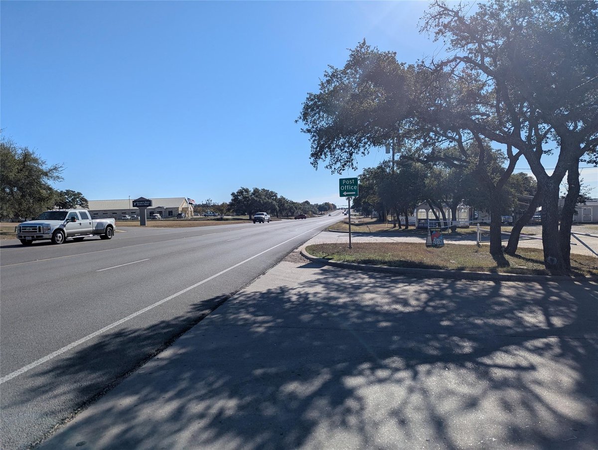 Primary bedroom at 1511 US Hwy 290 Hwy - Dripping Springs, TX