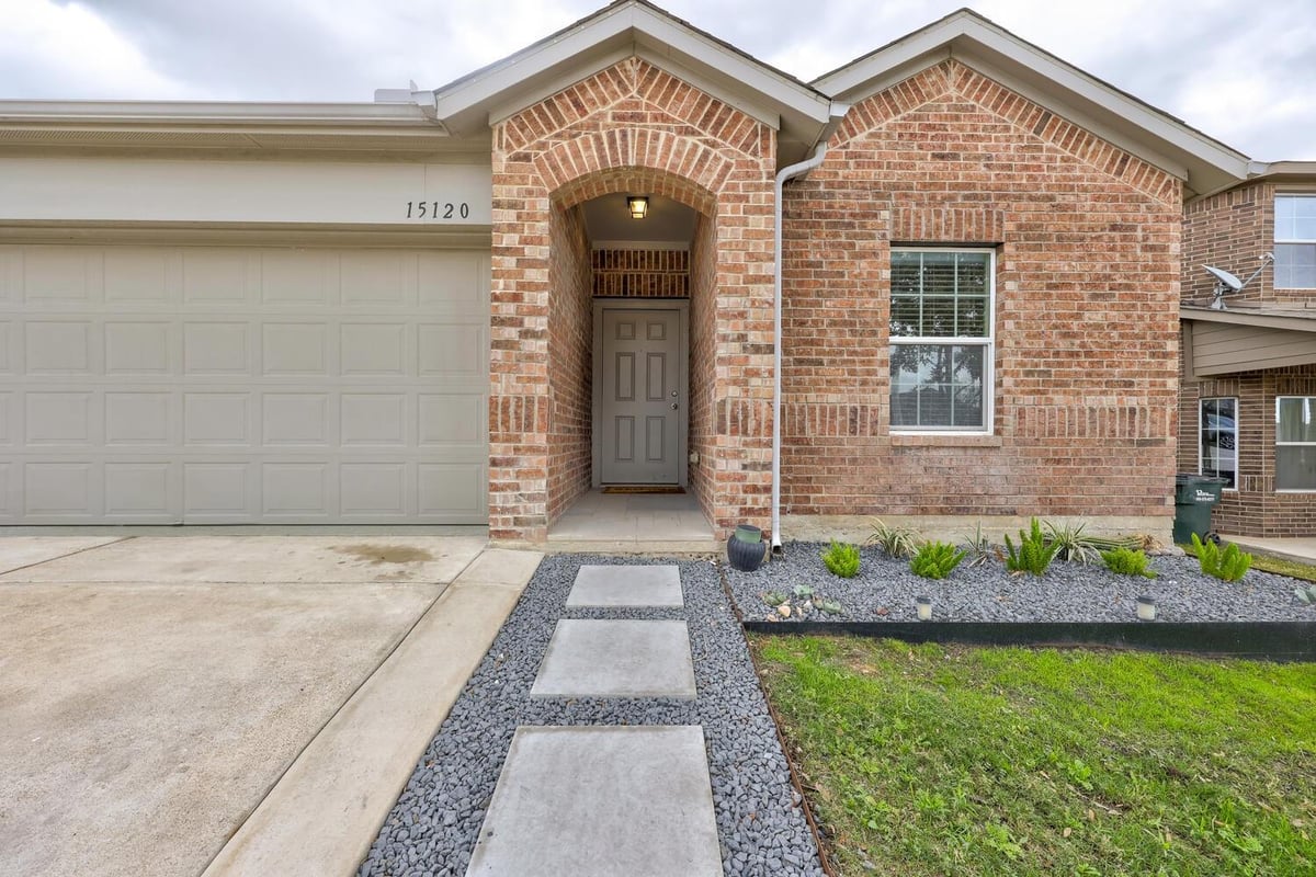 View 15120 Shell Bark Cv in Forest Bluff Sec 6 15120 Shell Bark Cv - front exterior - Luxury home in Forest Bluff Sec 6, Austin, TX
