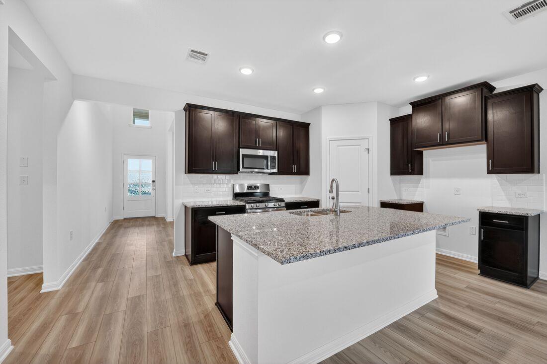 Living area at 1513 Alana Falls Ave - 5 bed 3 bath home
