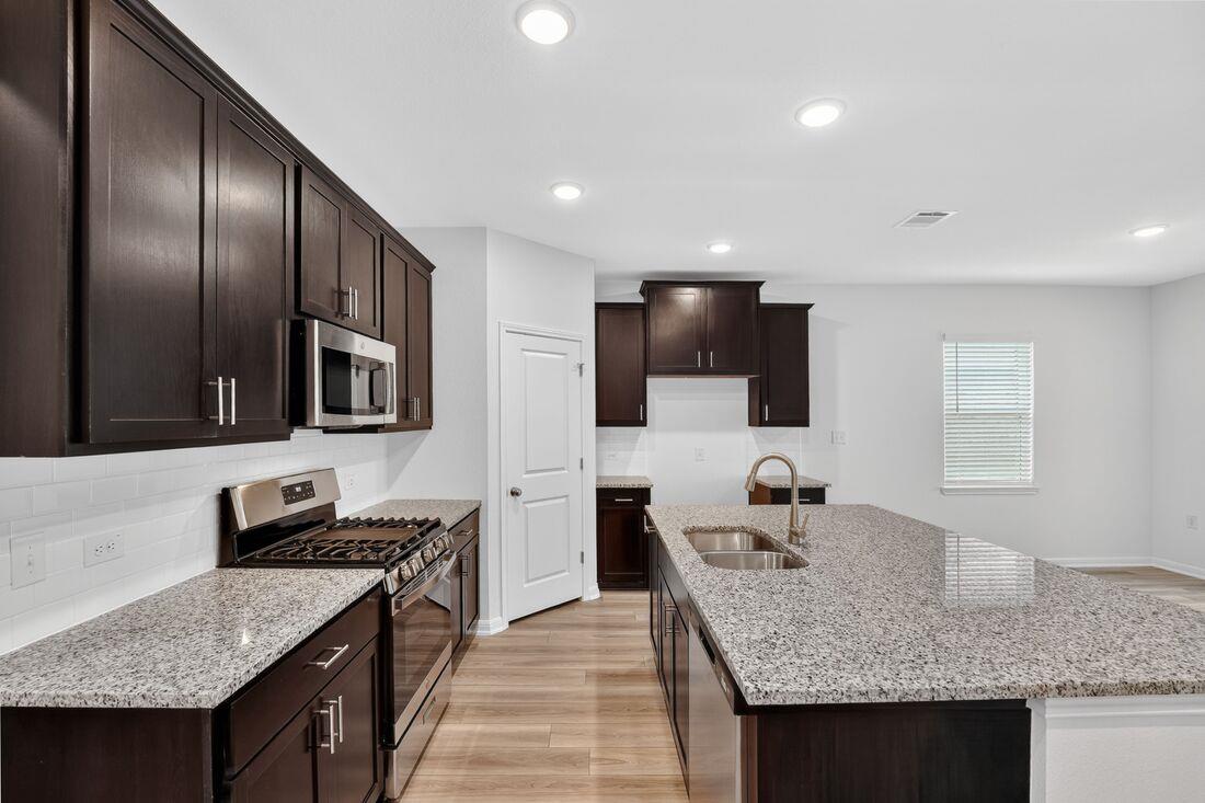 Primary bedroom at 1513 Alana Falls Ave - 5 bed 3 bath home