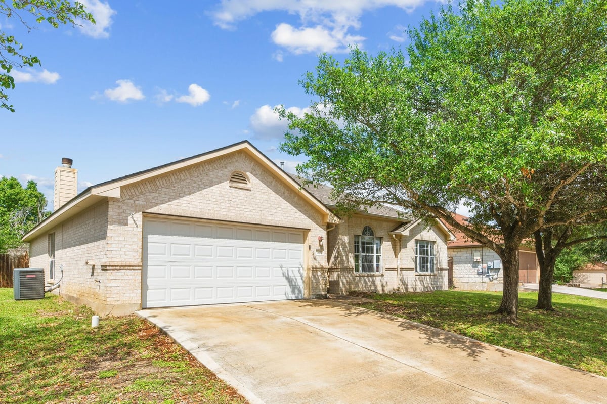 View 1514 Spring Peony CT in Bohls Place Sec 05 1514 Spring Peony CT - front exterior - Luxury home in Bohls Place Sec 05, Pflugerville, TX