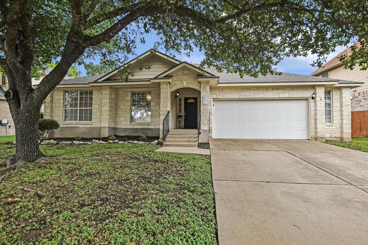 View 1515 Laurel Oak LOOP in Forest Ridge Ph 04 1515 Laurel Oak LOOP - front exterior - Luxury home in Forest Ridge Ph 04, Round Rock, TX