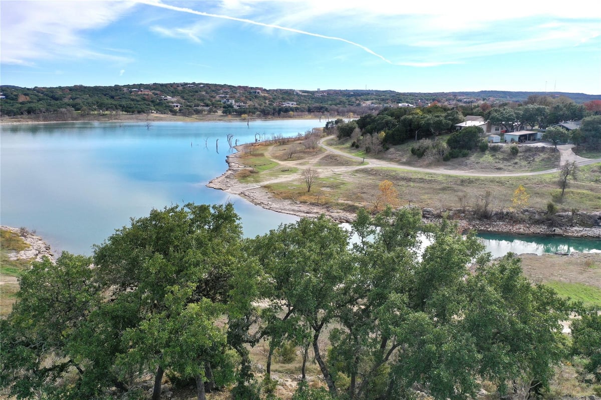 View 1516 Ensenada DR in ENSENADA SHORES AT CANYON LAKE 1516 Ensenada DR - front exterior - Luxury lot in ENSENADA SHORES AT CANYON LAKE, Canyon Lake, TX