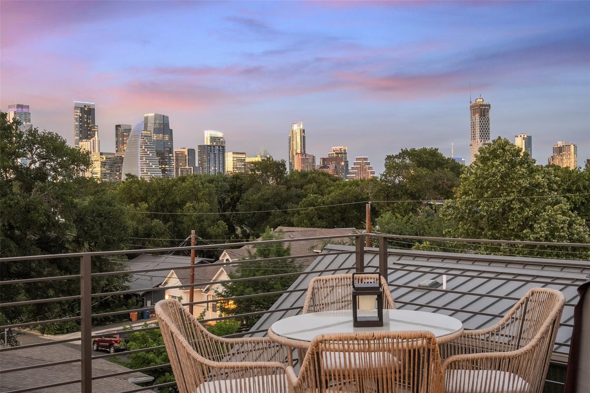 View 1516 Treadwell ST Unit #B in 1516 Treadwell Condo 1516 Treadwell ST Unit #B - front exterior - Luxury home in 1516 Treadwell Condo, Austin, TX