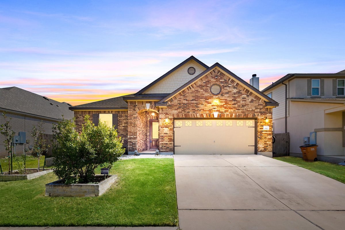 View 1517 Gautami Dr in Retreat At Tech Ridge Sec 2 Th 1517 Gautami Dr - front exterior - Luxury home in Retreat At Tech Ridge Sec 2 Th, Austin, TX