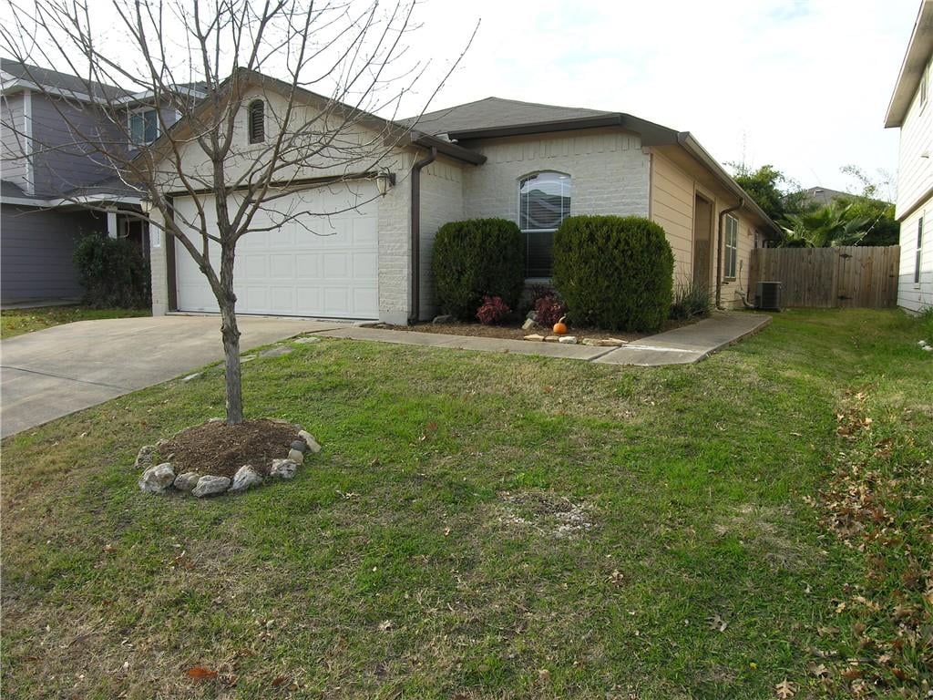 1520 Coriander Dr - front exterior - Luxury home in Riverside Meadows Sec 02, Austin, TX