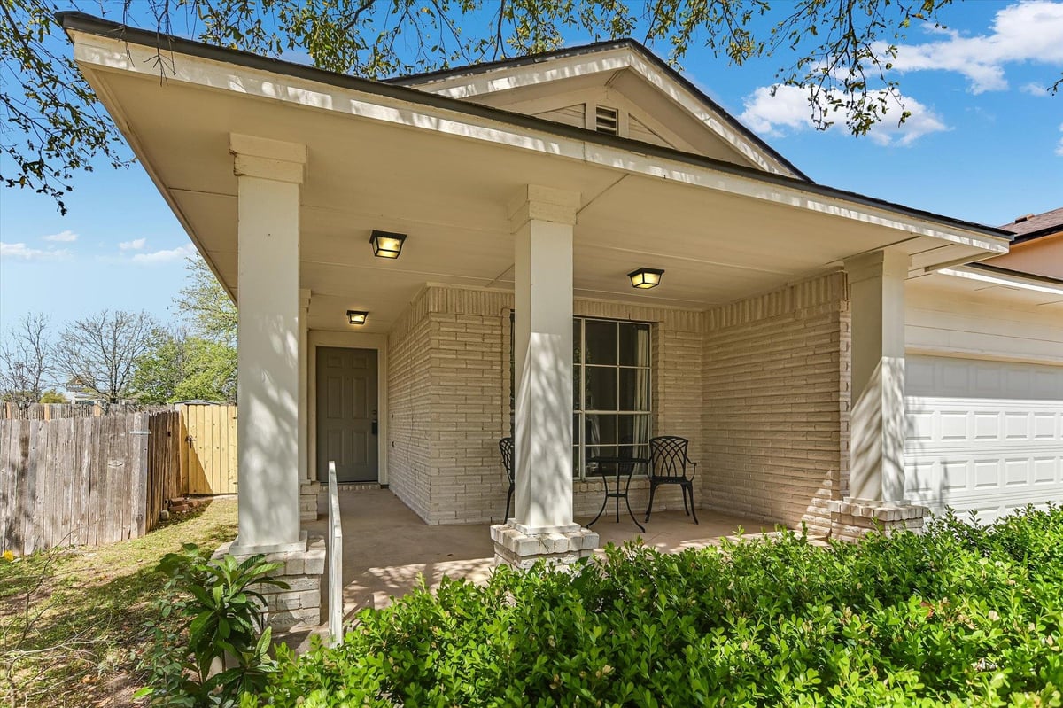 View 1520 Miss Allisons Way in Sarahs Creek Sec 06 1520 Miss Allisons Way - front exterior - Luxury home in Sarahs Creek Sec 06, Pflugerville, TX