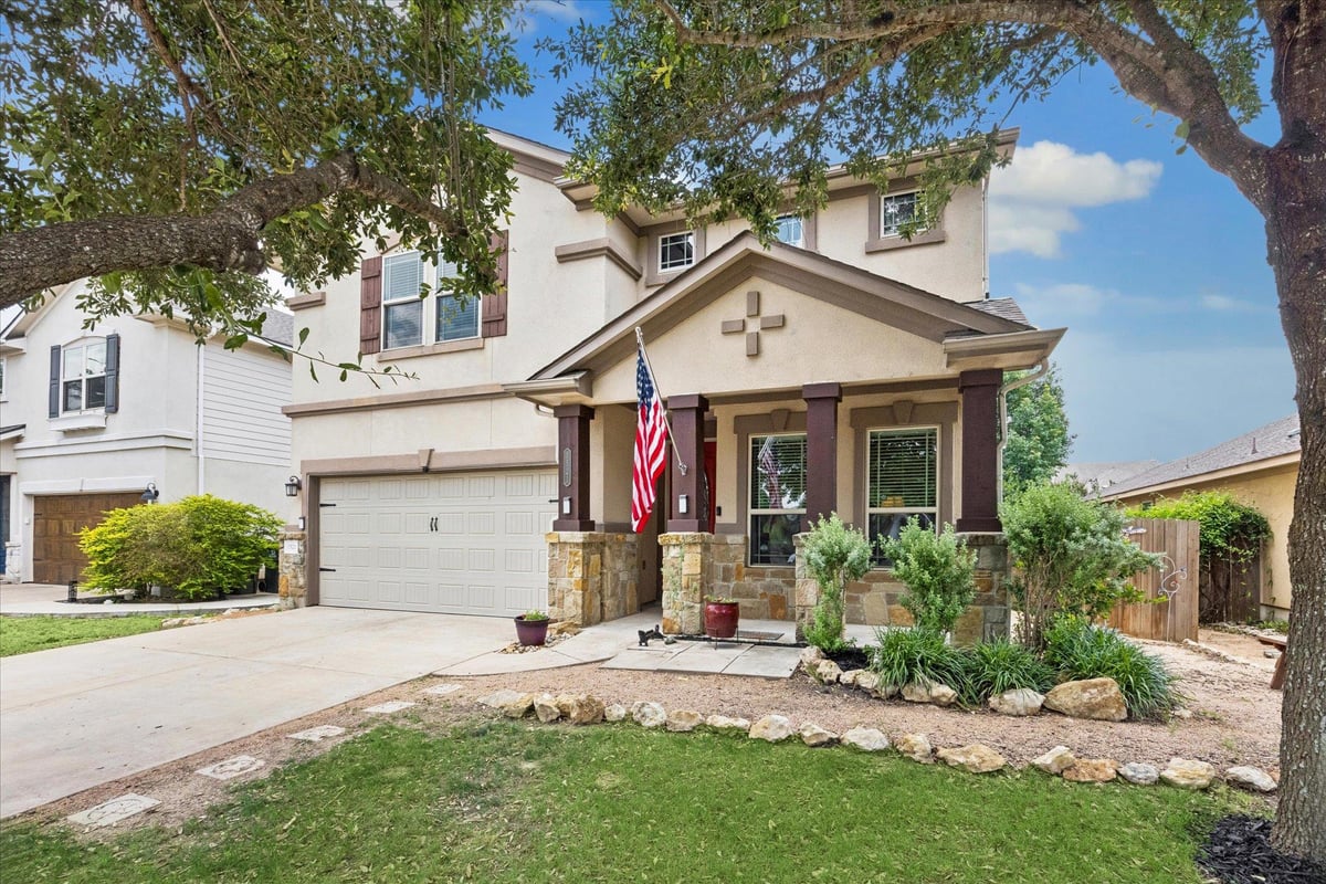 View 1521 Heep RUN in Garlic Creek West Ph III Sec 4a 1521 Heep RUN - front exterior - Luxury home in Garlic Creek West Ph III Sec 4a, Buda, TX