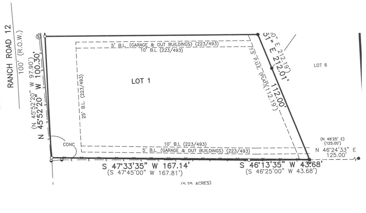 Living area at 1524 RR 12 Cir - Hughson Heights I, San Marcos, TX
