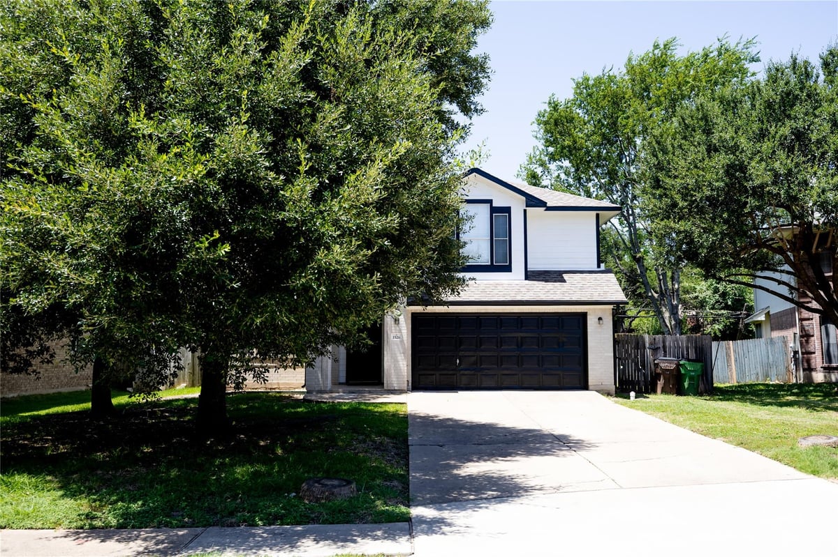 View 1526 Lorson LOOP in Stoney Brook Sec 03A Rep 1526 Lorson LOOP - front exterior - Luxury home in Stoney Brook Sec 03A Rep, Round Rock, TX