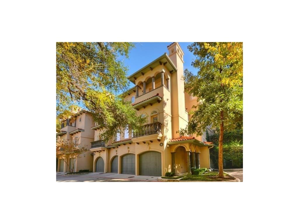 View 1529 Barton Springs RD Unit #16 in Villas Lost Canyon Condo Amd 1529 Barton Springs RD Unit #16 - front exterior - Luxury home in Villas Lost Canyon Condo Amd, Austin, TX