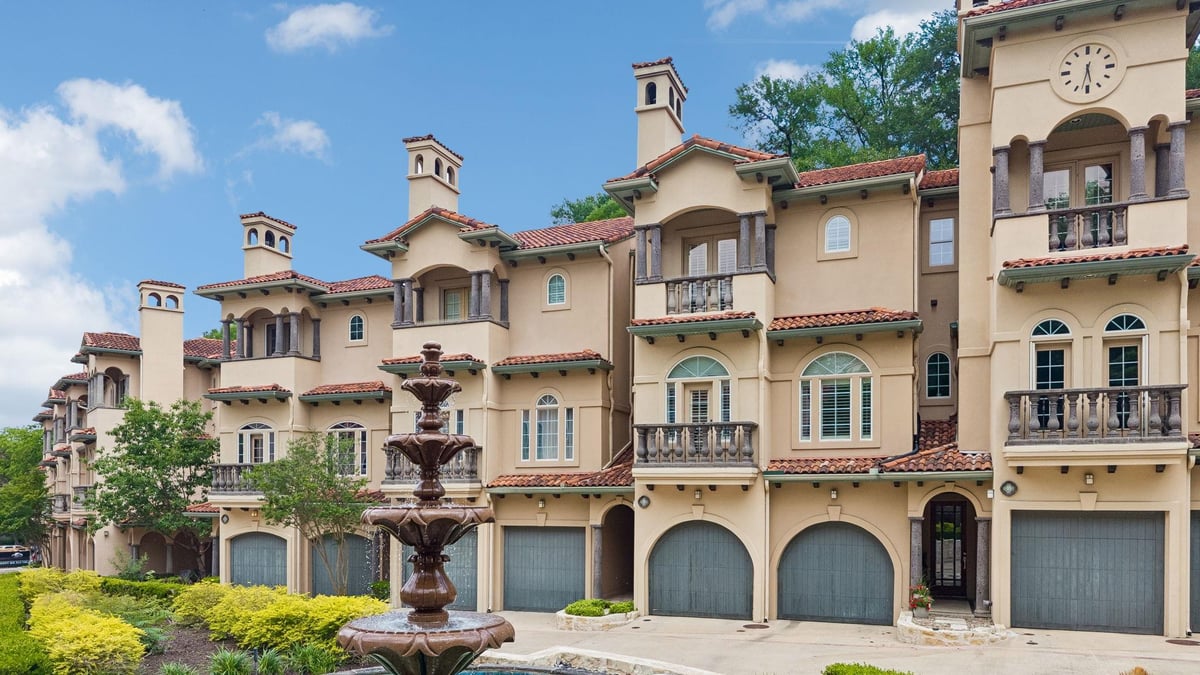View 1529 Barton Springs RD Unit #9 in Villas Lost Canyon Condo Amd 1529 Barton Springs RD Unit #9 - front exterior - Luxury home in Villas Lost Canyon Condo Amd, Austin, TX