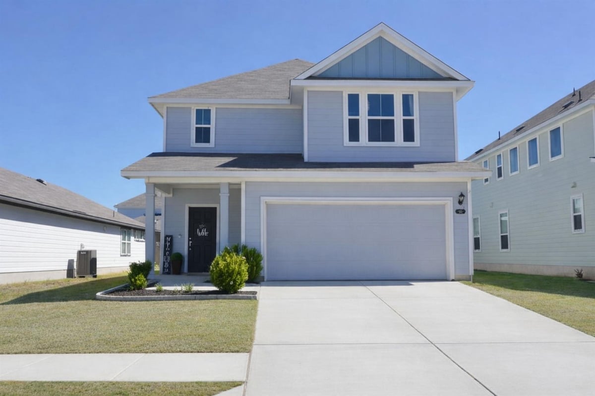 View 153 Blue Agate Ct in Balcones Flats 153 Blue Agate Ct - front exterior - Luxury home in Balcones Flats, Jarrell, TX