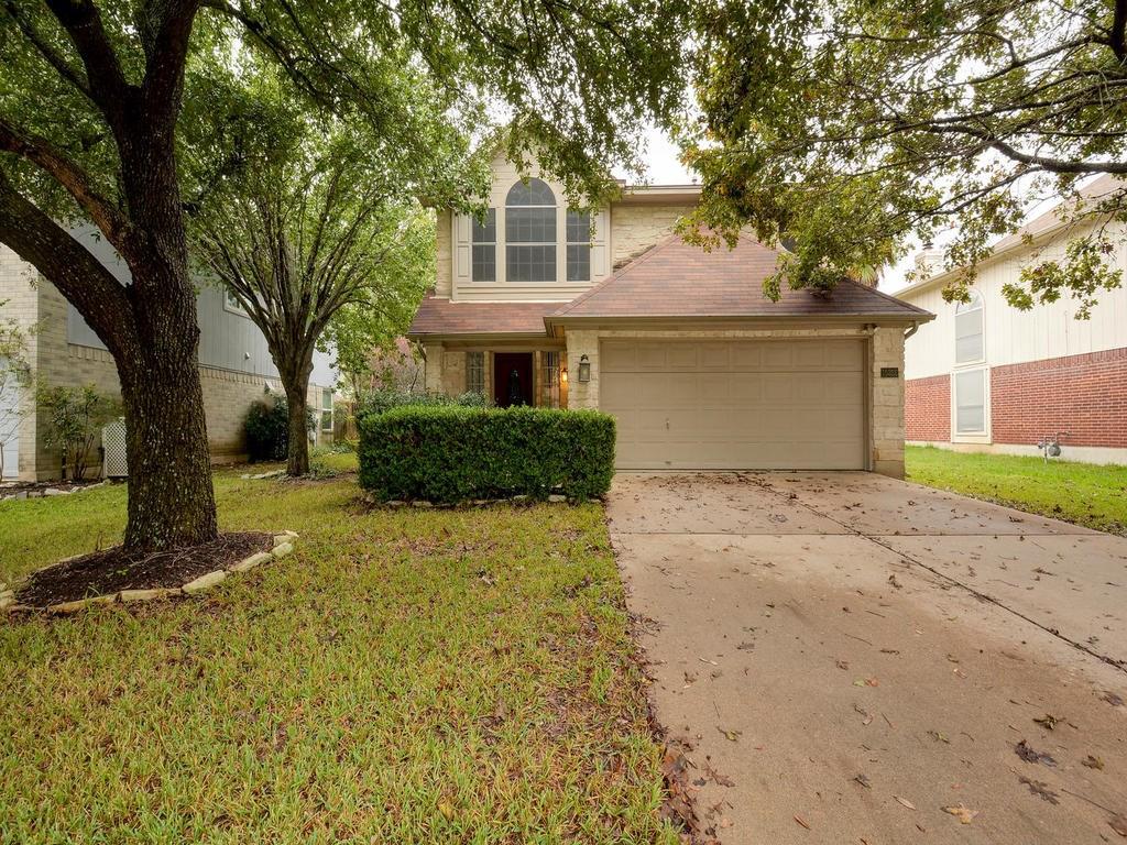 15312 Ecorio Dr - front exterior - Luxury home in Willow Run Sec 01, Austin, TX