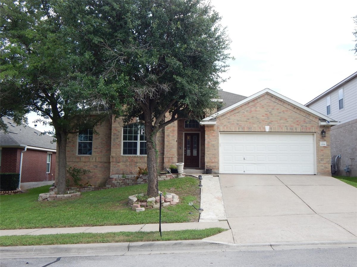 Living area at 1536 Clary Sage Loop - 4 bed 2 bath home