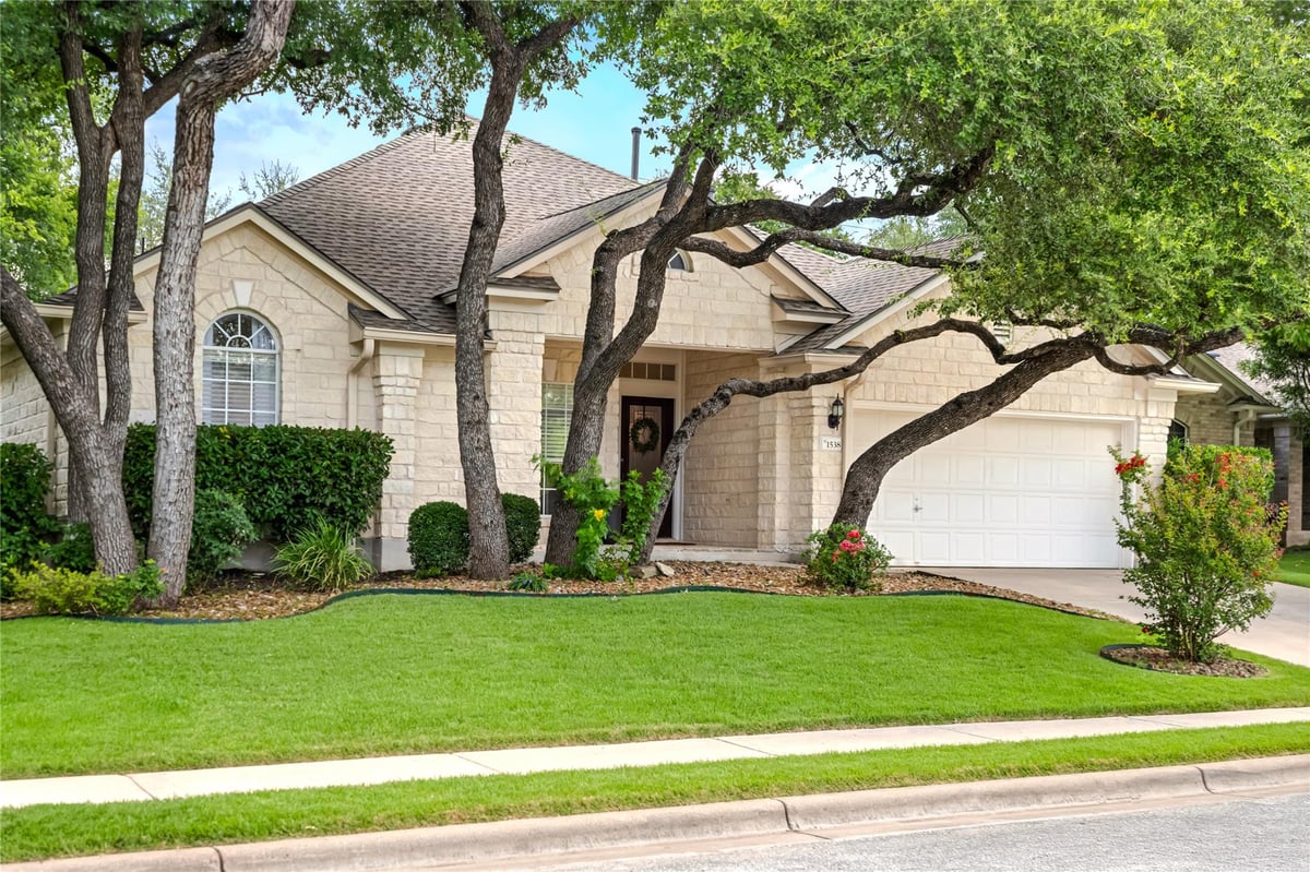 View 1538 Homewood CIR in Sonoma Sec 04 Final 1538 Homewood CIR - front exterior - Luxury home in Sonoma Sec 04 Final, Round Rock, TX