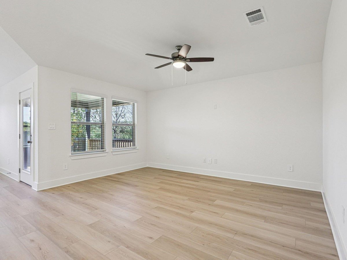 Living area at 154 Diablo Rim Ter - Big Sky Ranch, Dripping Springs, TX