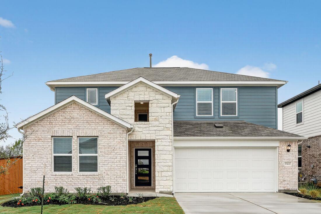 View 15400 Flowers Vw in Lisso 15400 Flowers Vw - front exterior - Luxury home in Lisso, Pflugerville, TX