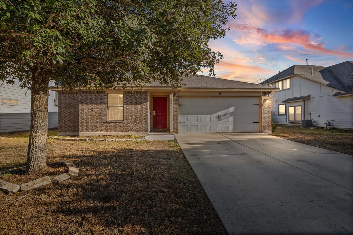 View 1541 Twin Cv in Bunton Creek Ph 4 1541 Twin Cv - property photo 1 - Luxury home in Bunton Creek Ph 4, Kyle, TX
