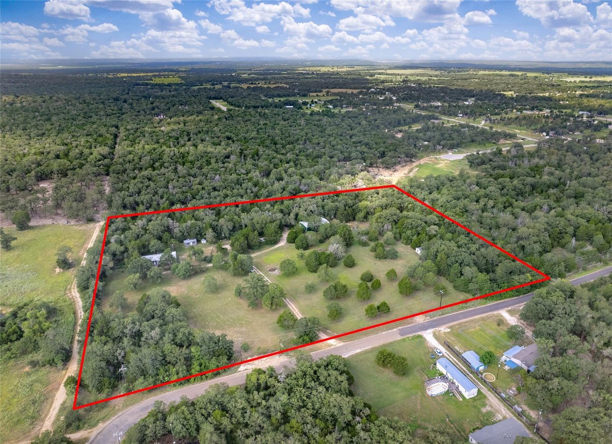 View 155 Hidden Oaks LOOP in Elgin 155 Hidden Oaks LOOP, photo 1 of 40, Elgin, Elgin, TX