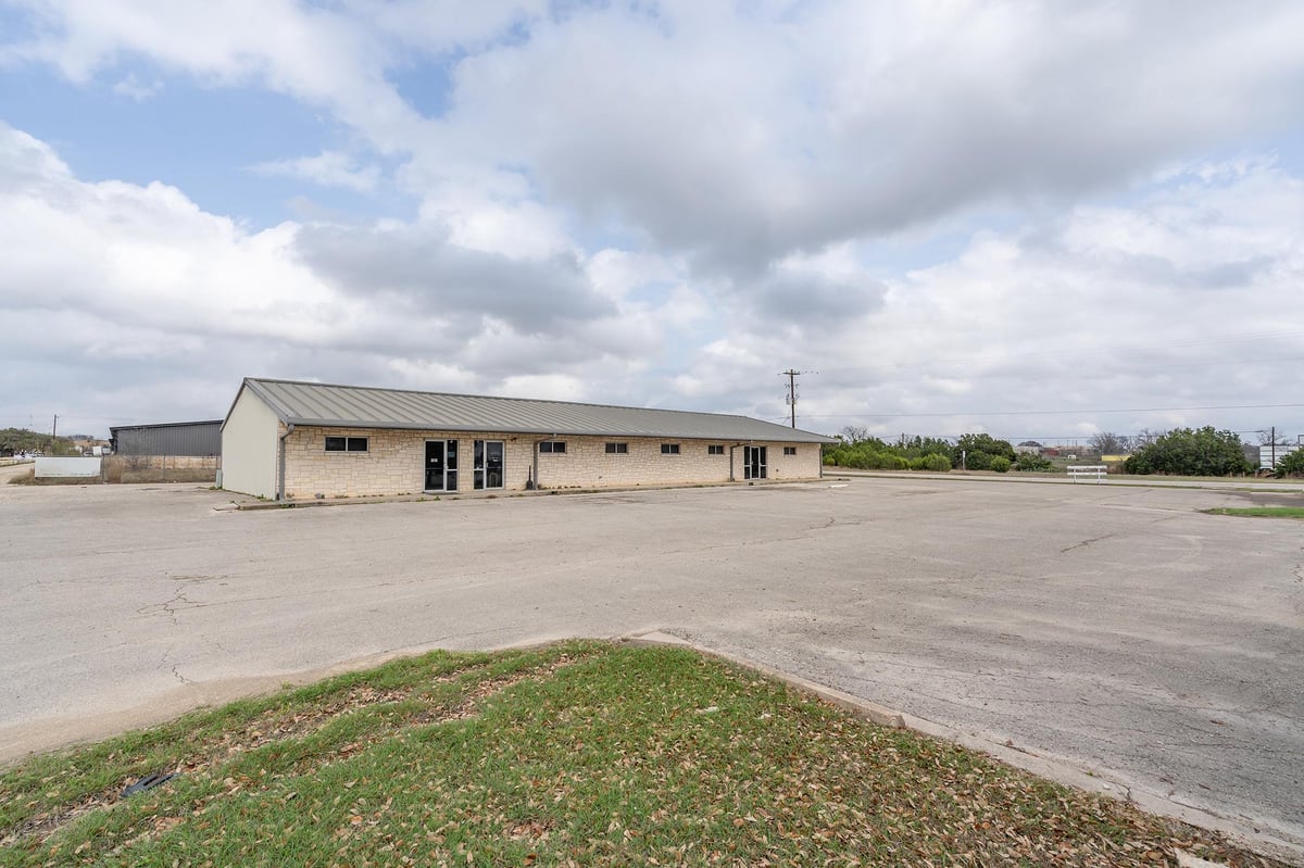 View 15500 W St Hwy 29 Unit #202 A 15500 W St Hwy 29 Unit #202 A - front exterior - Luxury home in Liberty Hill, TX