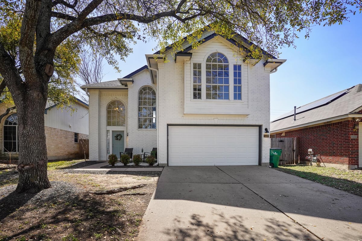 View 15509 Imperial Jade DR in Willow Run Sec 10-A 15509 Imperial Jade DR - property photo 1 - Luxury home in Willow Run Sec 10-A, Austin, TX