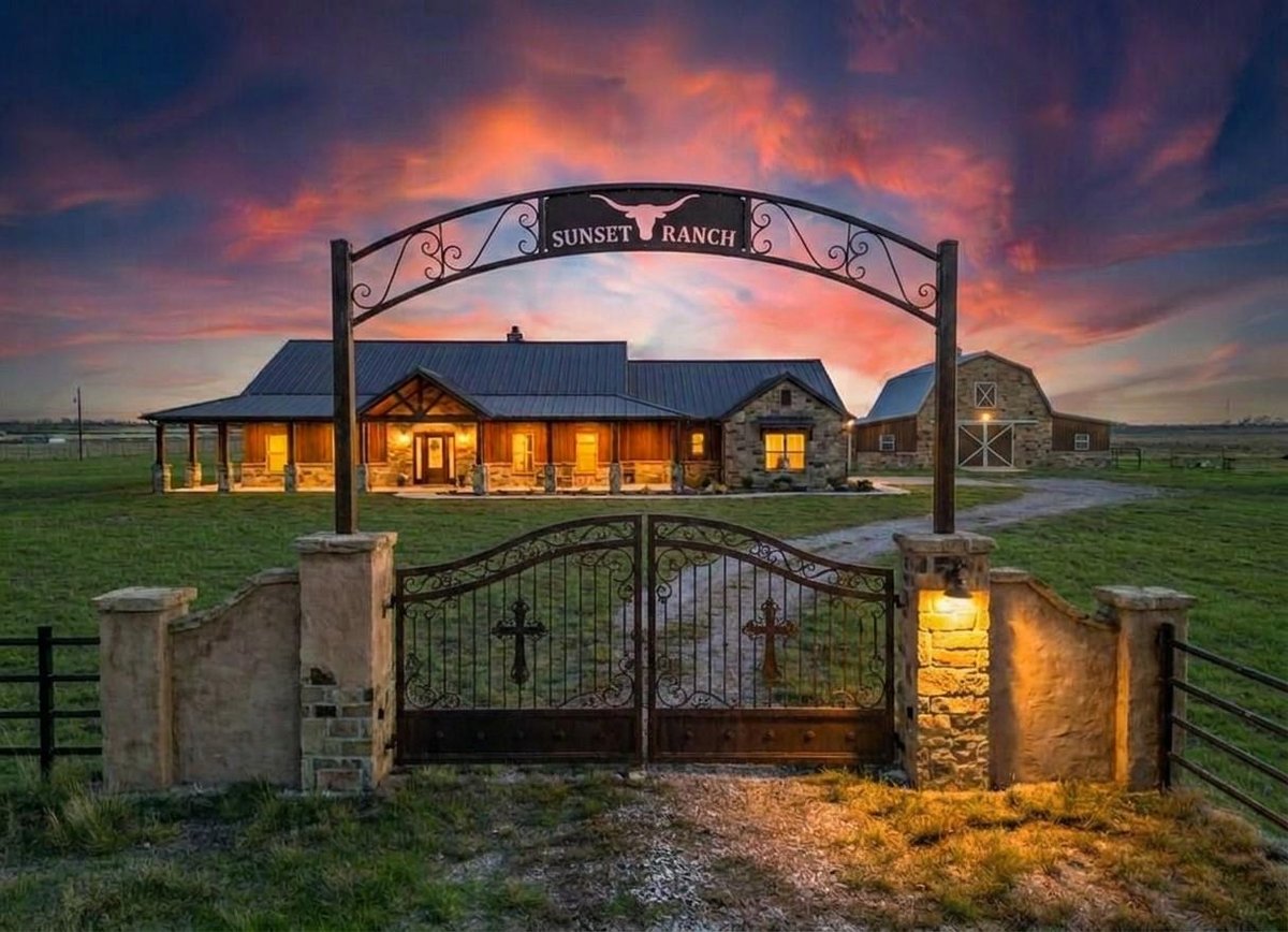View 1557 Scull RD Unit #Tract X in Skyline Ranch 1557 Scull RD Unit #Tract X - front exterior - Luxury lot in Skyline Ranch, San Marcos, TX