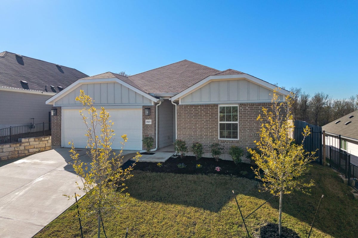View 15607 Poppy Petal Dr in Sun Chase 15607 Poppy Petal Dr - property photo 1 - Luxury home in Sun Chase, Del Valle, TX