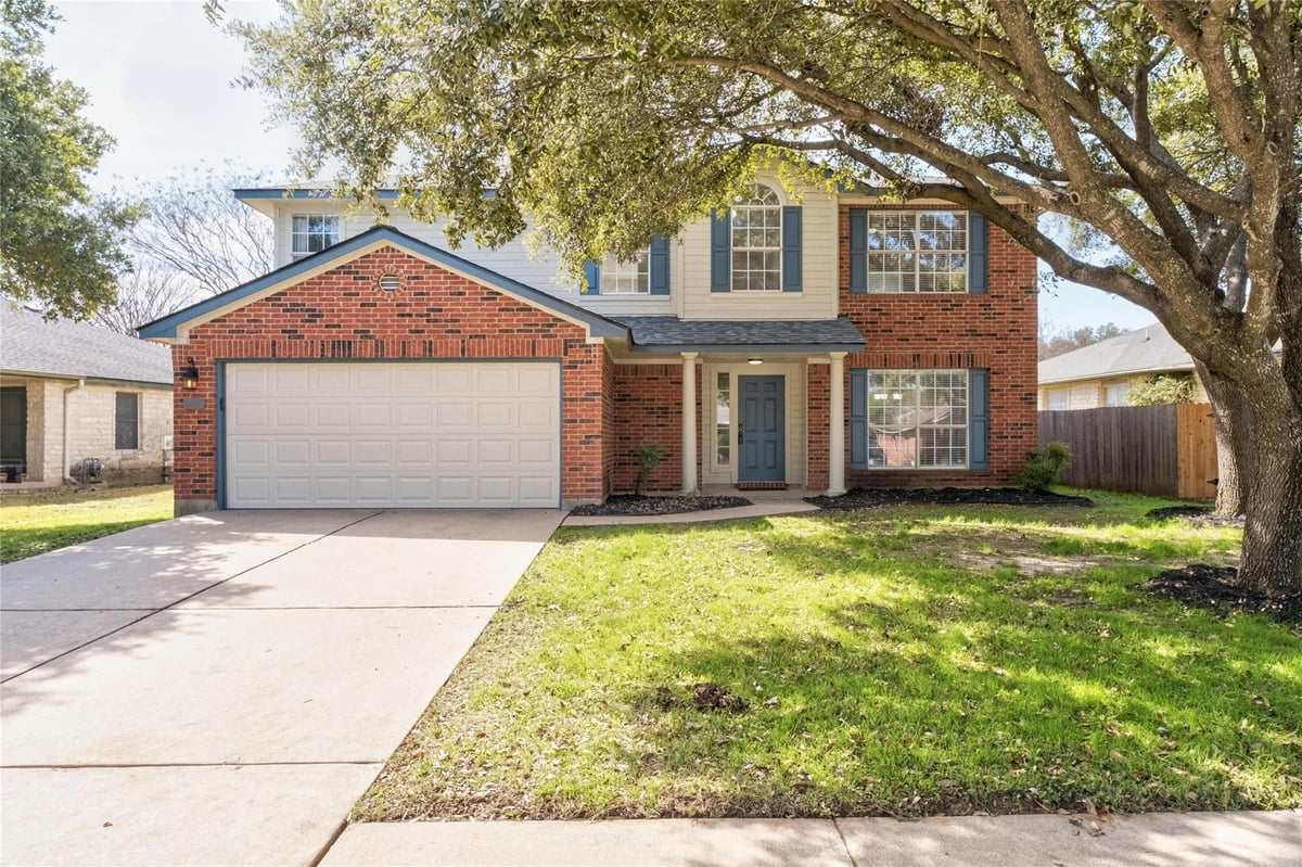View 15609 Sambuca Cir in Willow Run Sec 06 15609 Sambuca Cir - front exterior - Luxury home in Willow Run Sec 06, Austin, TX