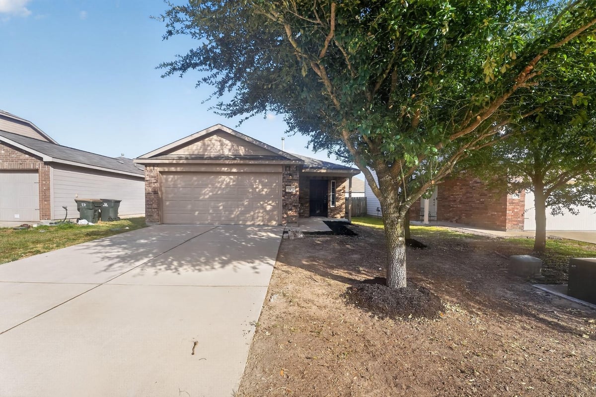 View 1564 Breanna LN in Bunton Creek Ph 2A 1564 Breanna LN - property photo 1 - Luxury home in Bunton Creek Ph 2A, Kyle, TX