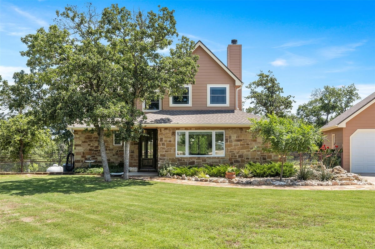 View 15646 Fm 2843 in none 15646 Fm 2843 - property photo 1 - Luxury home in none, Salado, TX