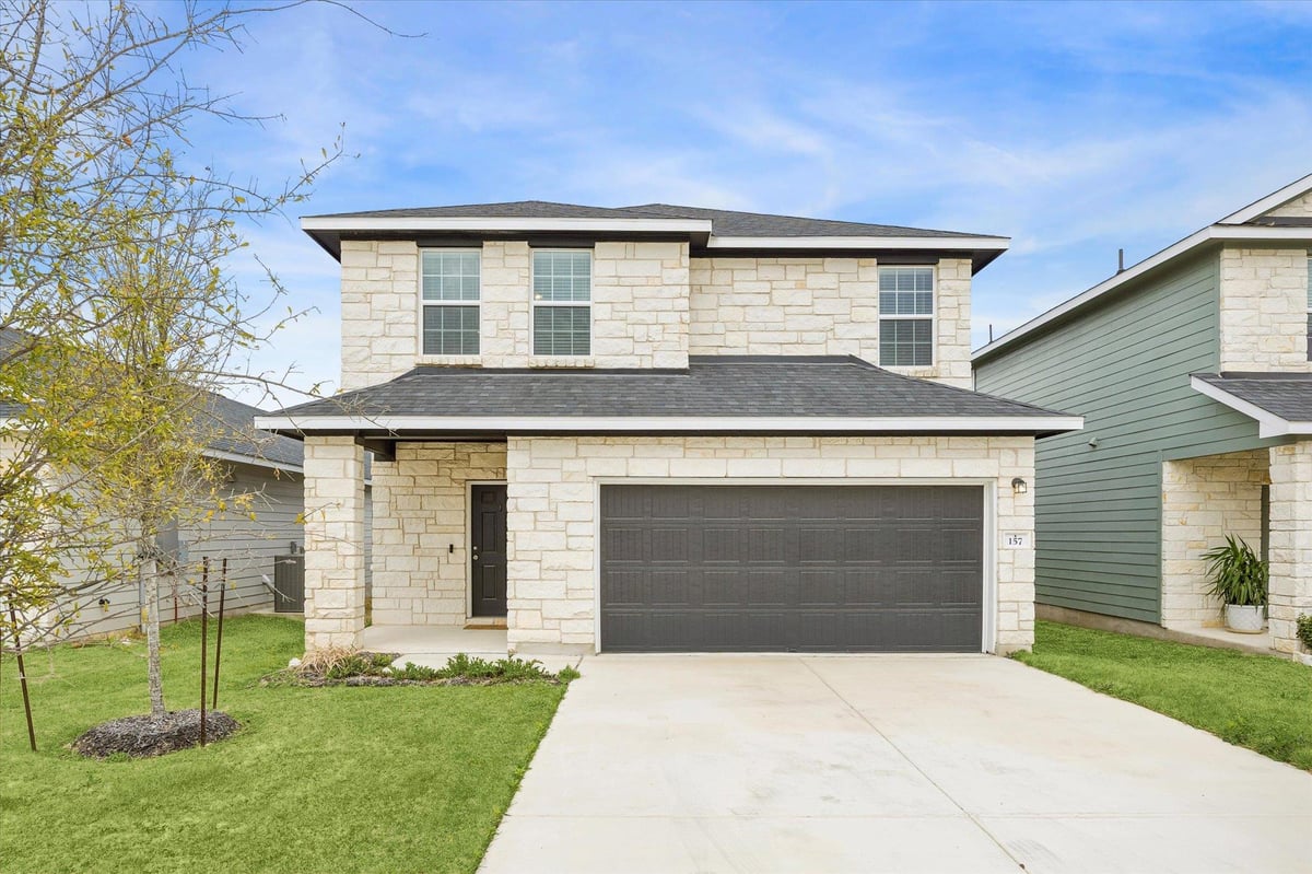 View 157 Lt Rusty Dr in Rio Lobo Ph 2 157 Lt Rusty Dr - front exterior - Luxury home in Rio Lobo Ph 2, Jarrell, TX