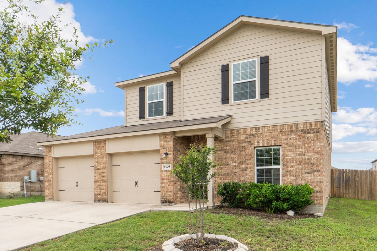 View 1579 Violet LN in Bunton Creek Ph 6C 1579 Violet LN - front exterior - Luxury home in Bunton Creek Ph 6C, Kyle, TX