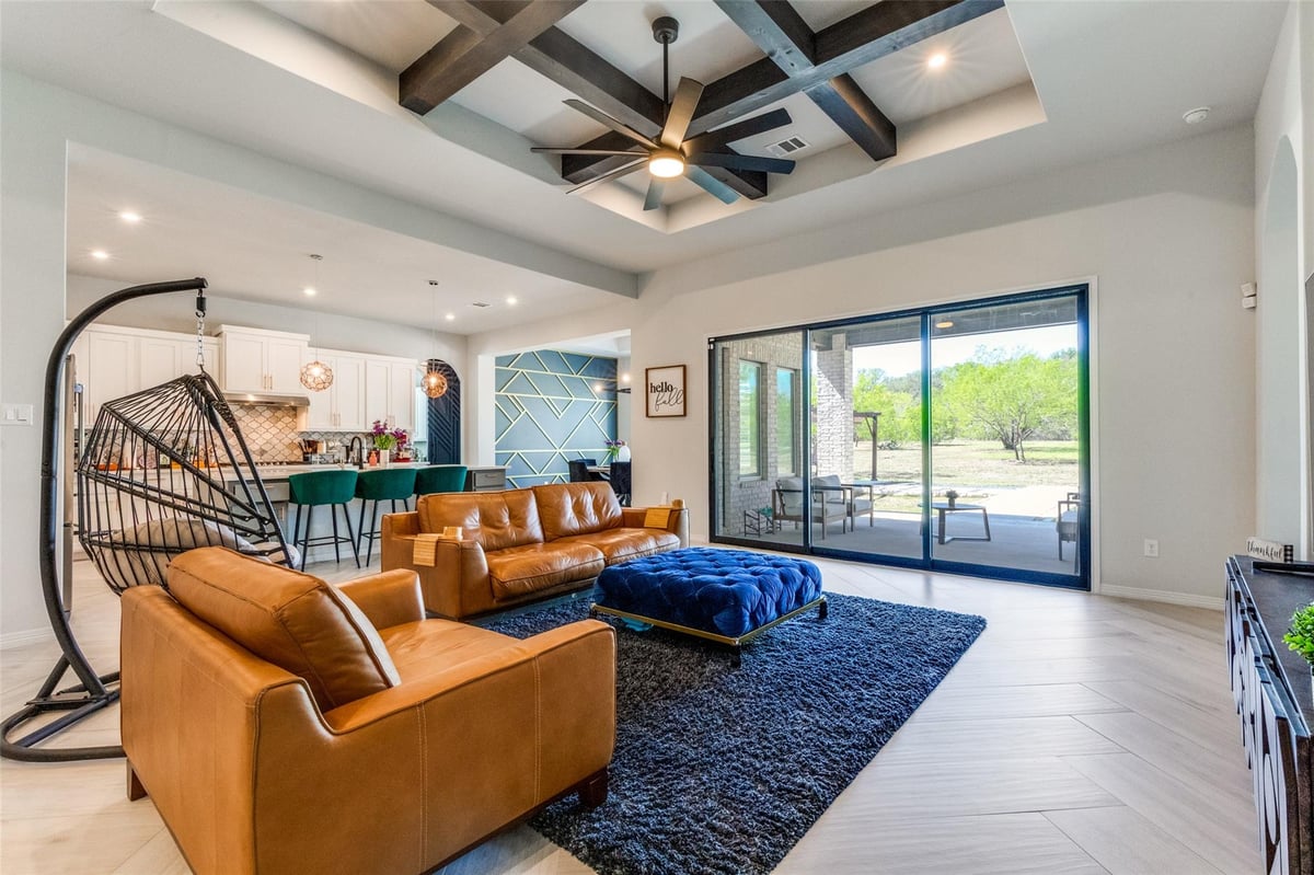 Living area at 158 Double Eagle Ranch Dr - 4 bed 4 bath home