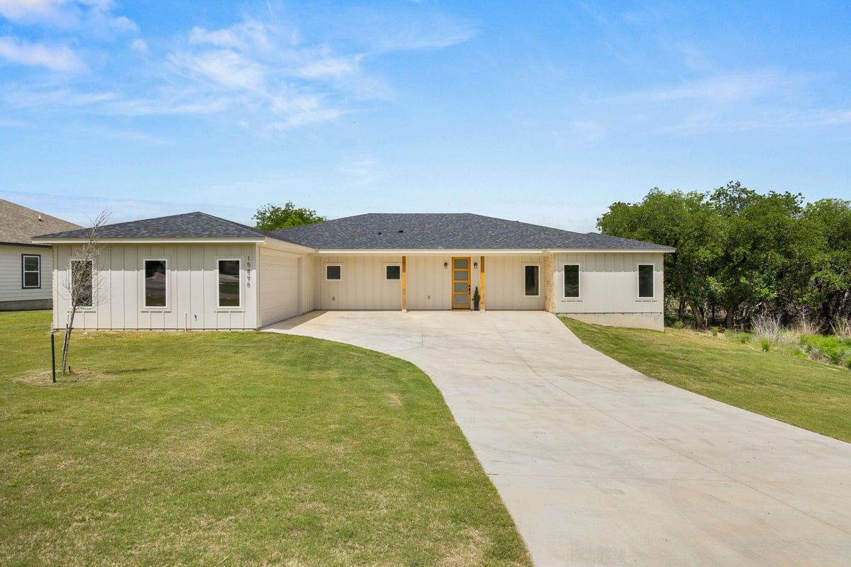 Living area at 15896 Salado Dr - 4 bed 2 bath home