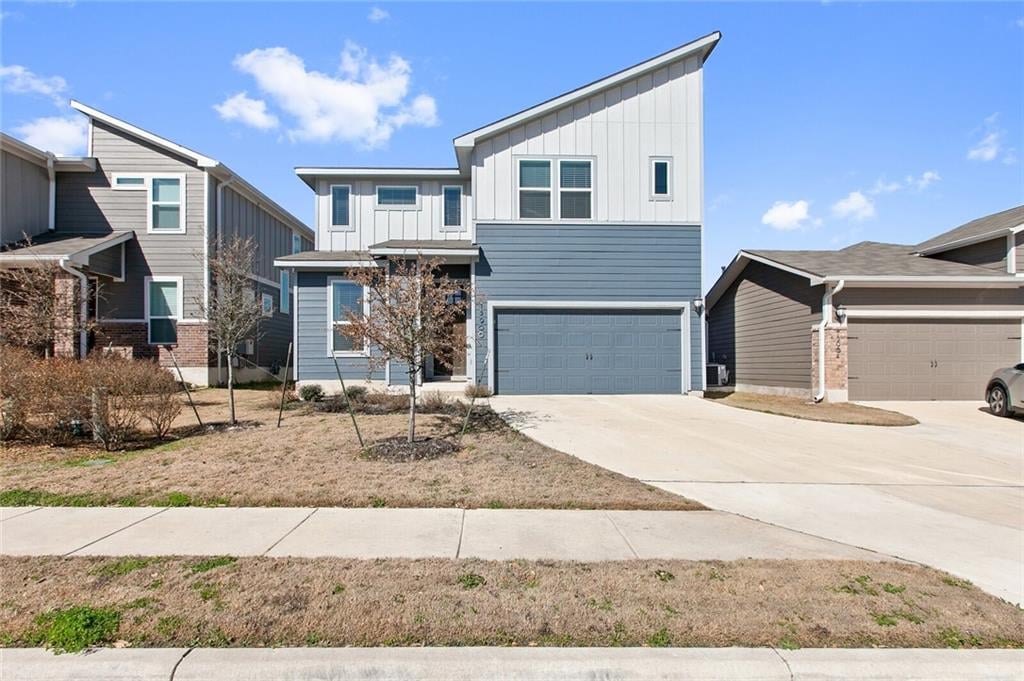 View 15900 Cadoz Dr in Travesia Sub 15900 Cadoz Dr - front exterior - Luxury home in Travesia Sub, Austin, TX