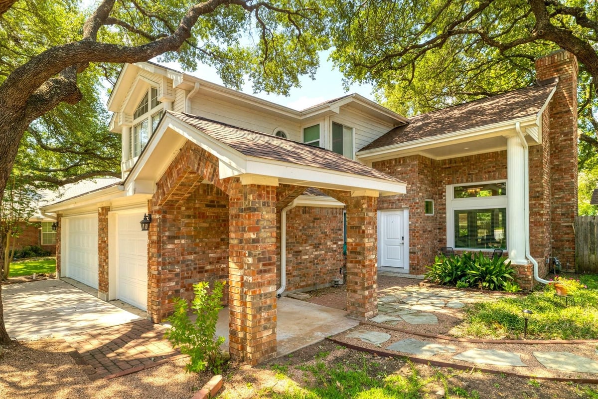 View 15900 Fennimore Cv in Woods of Brushy Creek 15900 Fennimore Cv - front exterior - Luxury home in Woods of Brushy Creek, Austin, TX